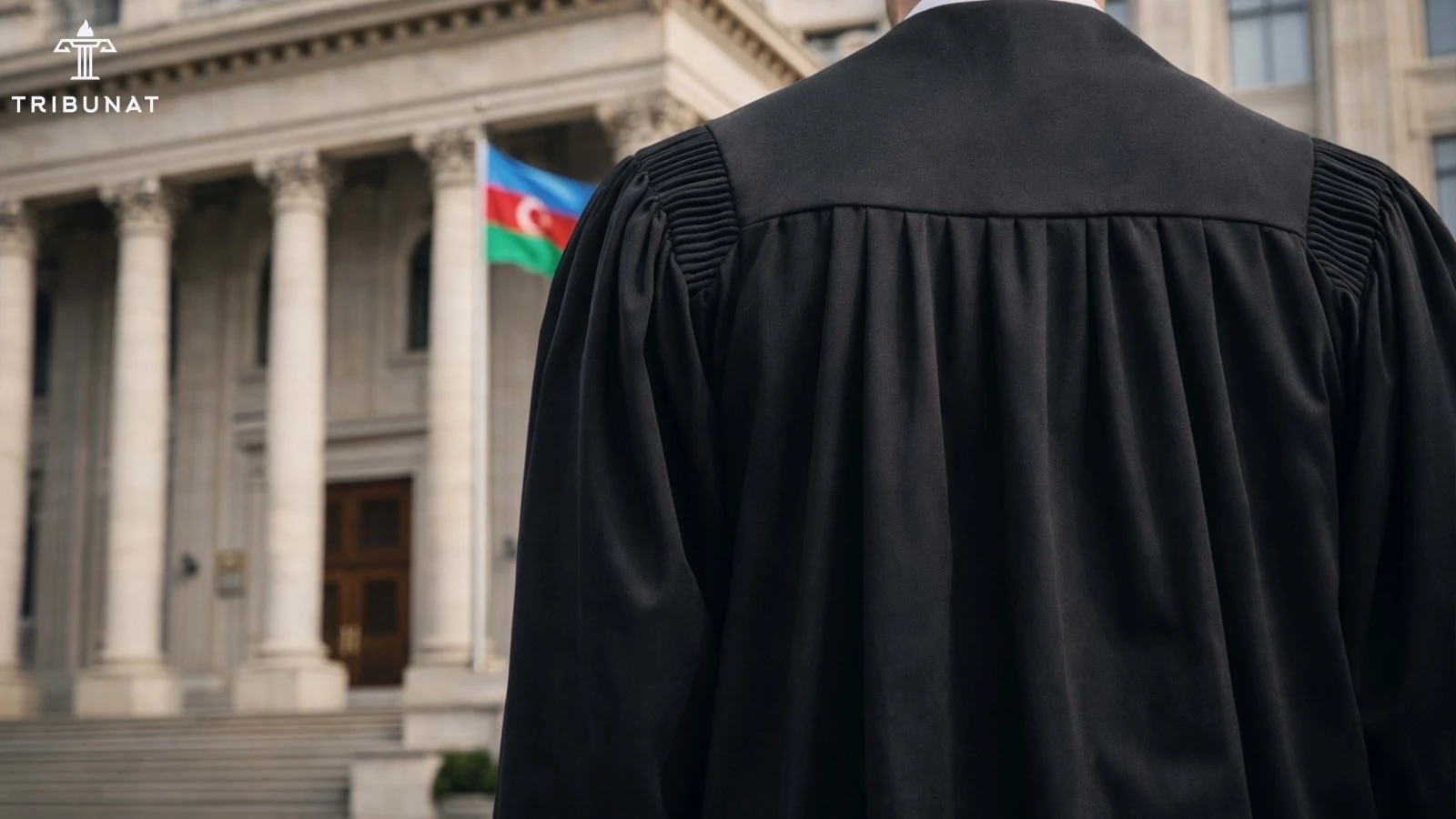   Hakim mantiyasından məhkəmədən kənar və şəxsi məqsədlərlə istifadə hakimlik səlahiyyətinin xitamı üçün əsas ola bilərmi? 